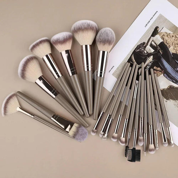 20 Pincéis de Maquiagem Profissional - Kit Completo